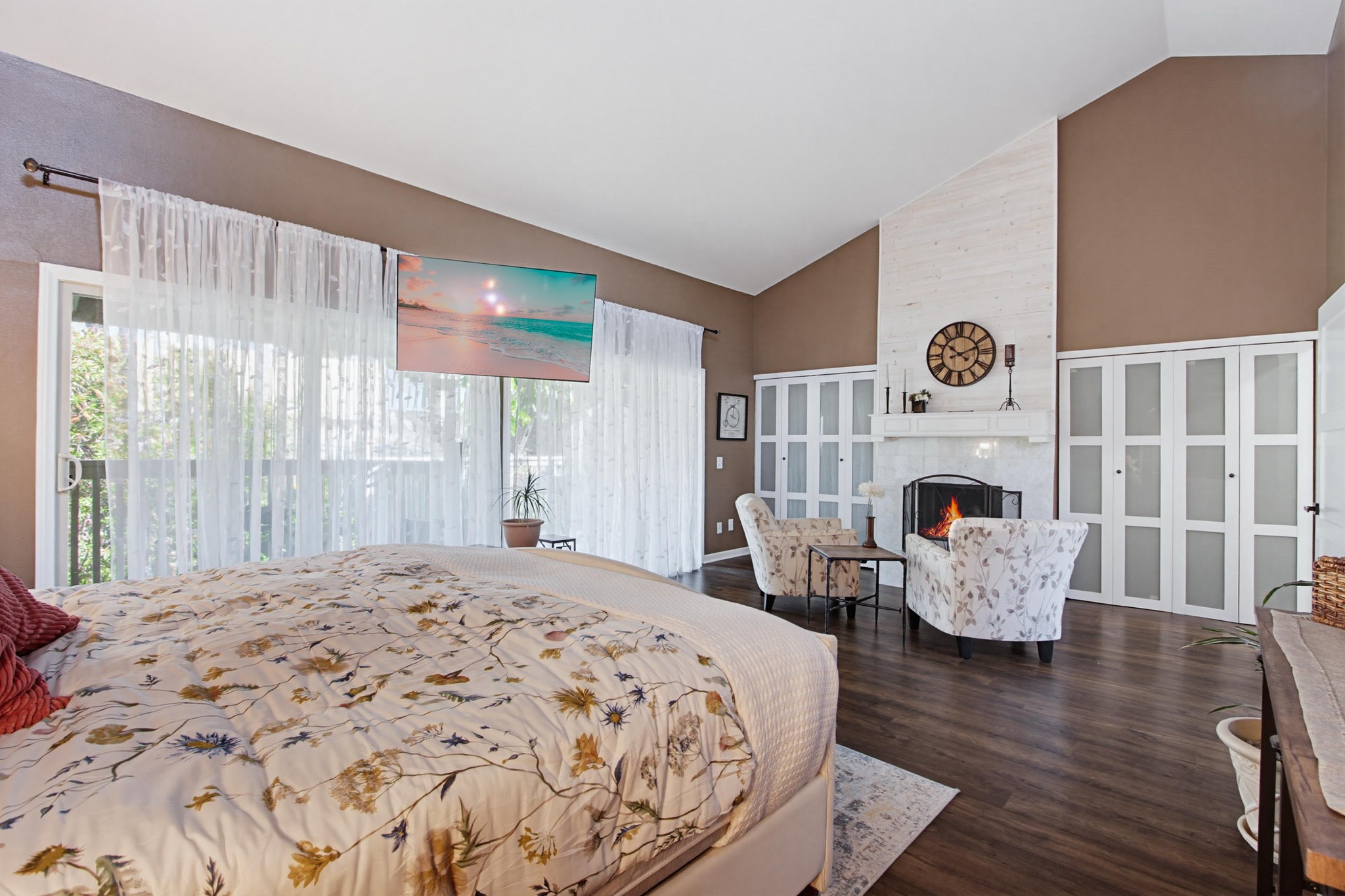 Virtual tour photo 21 of 43 for 4608 Driftwood Cir