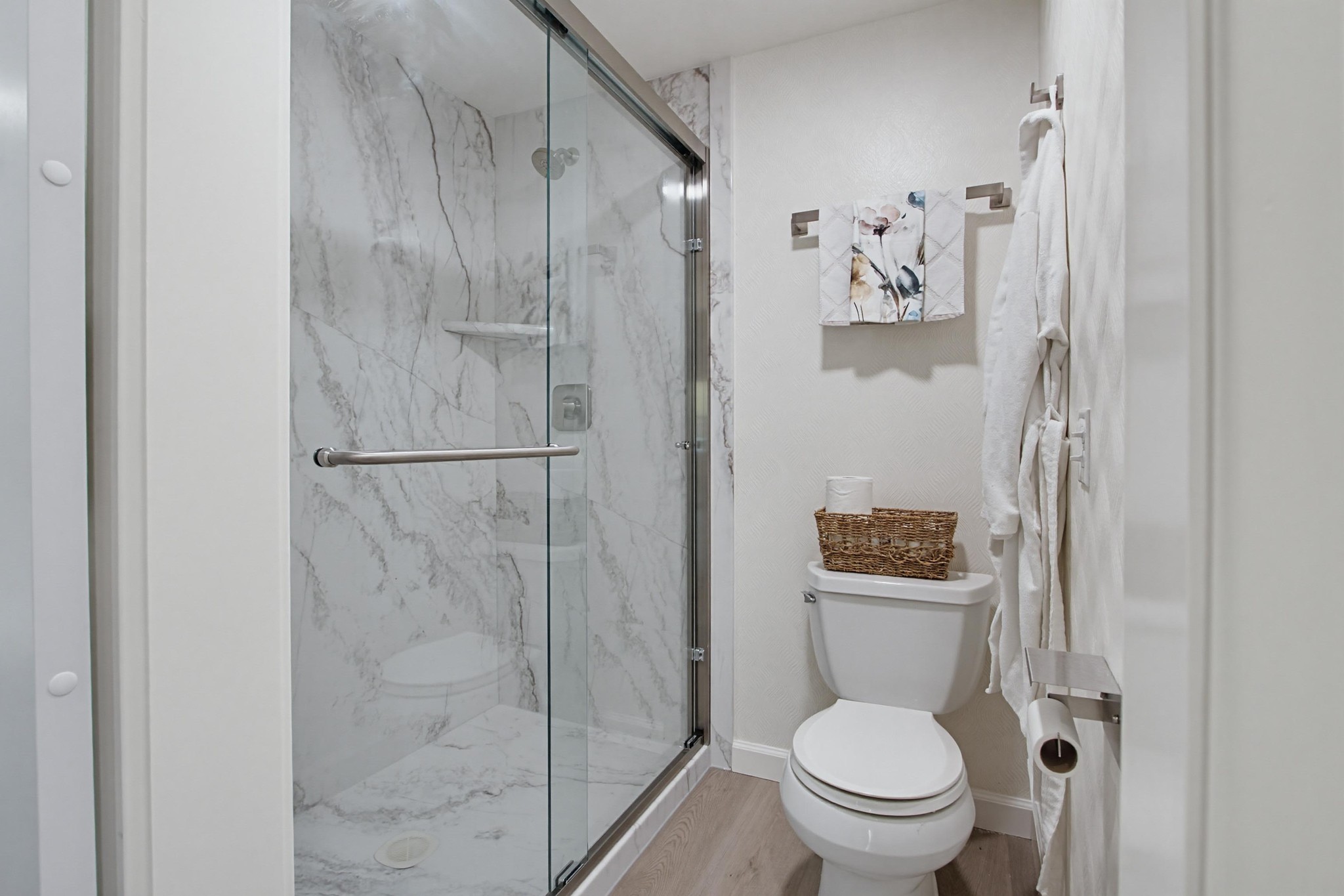 Virtual tour photo 27 of 43 for 4608 Driftwood Cir
