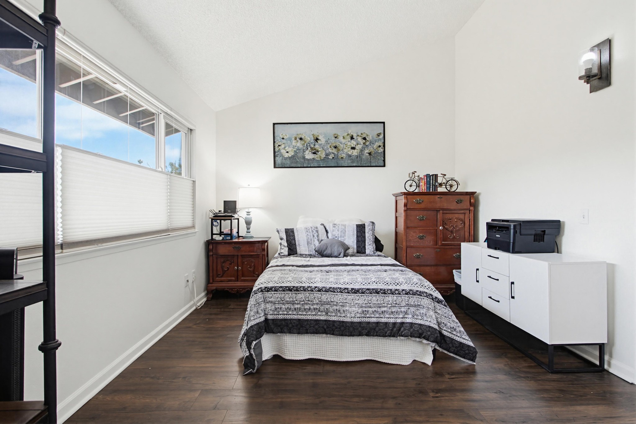 Virtual tour photo 29 of 43 for 4608 Driftwood Cir
