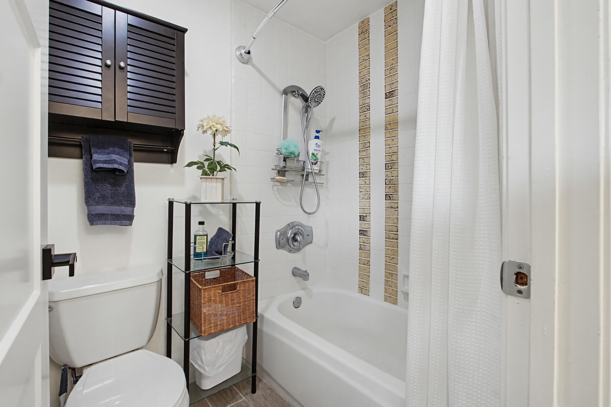 Virtual tour photo 33 of 43 for 4608 Driftwood Cir