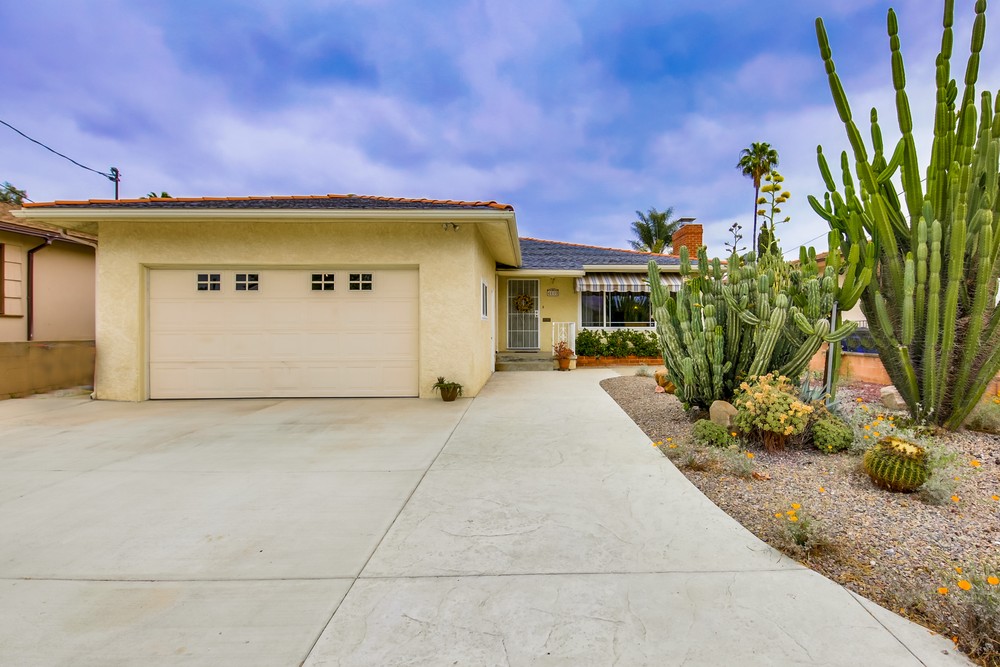 Virtual tour photo 1 of 46 for 4609 Seminole Dr