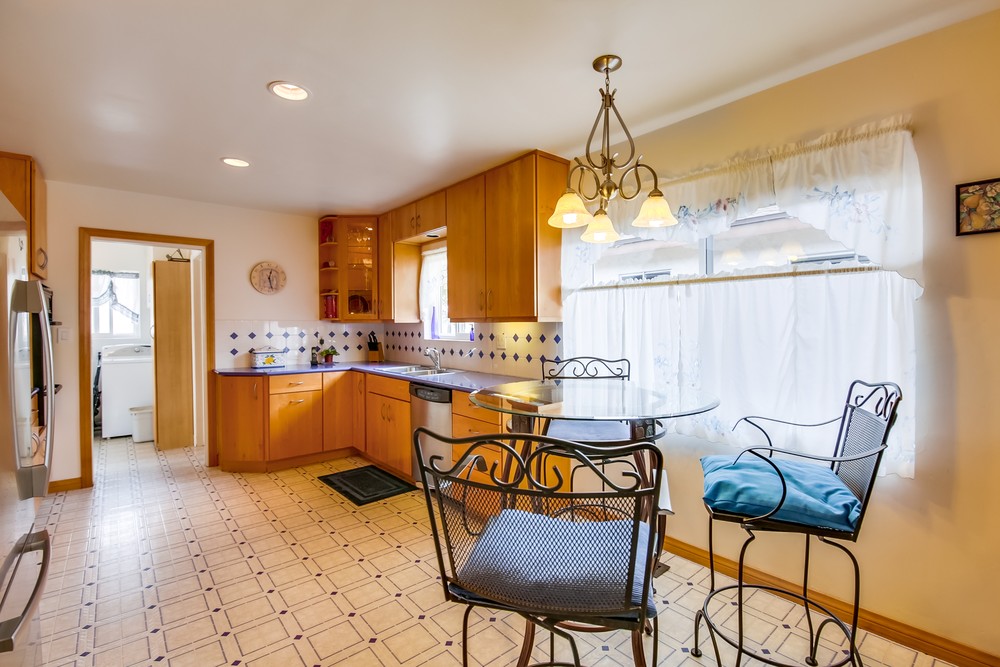 Virtual tour photo 16 of 46 for 4609 Seminole Dr