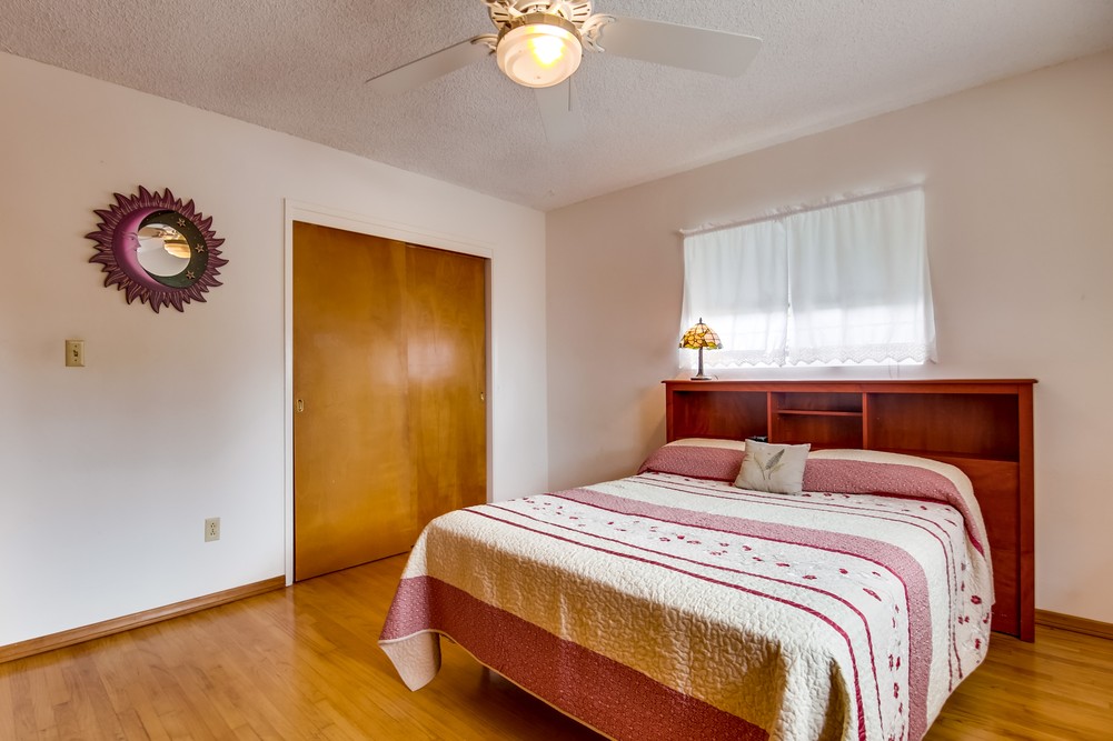 Virtual tour photo 31 of 46 for 4609 Seminole Dr