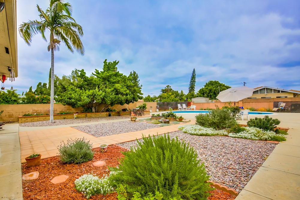 Virtual tour photo 38 of 46 for 4609 Seminole Dr