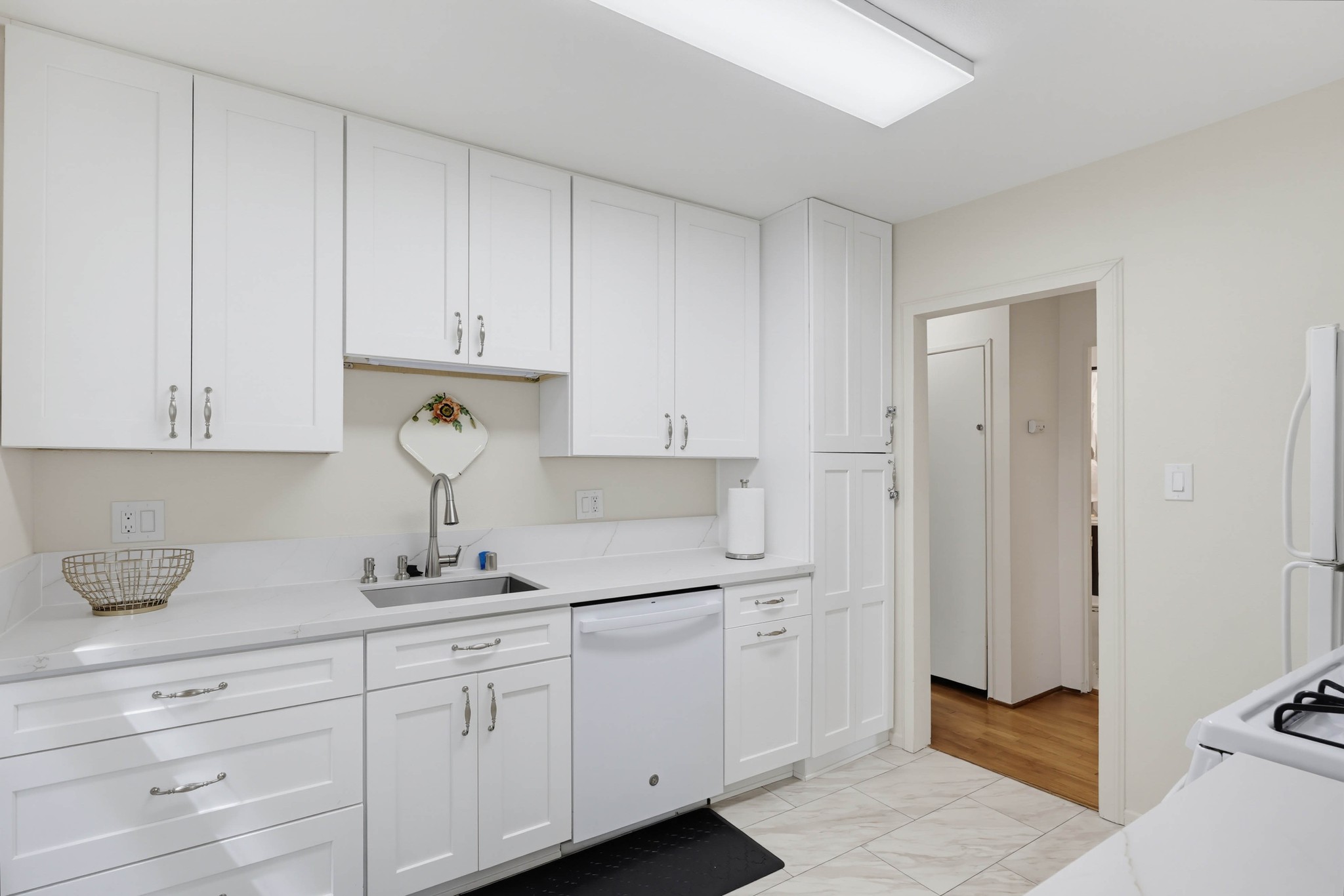 Virtual tour photo 18 of 40 for 4610 Alabama St
