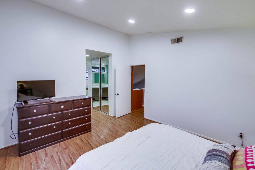 Virtual tour photo 34 of 54 for 4610 Exbury Ct