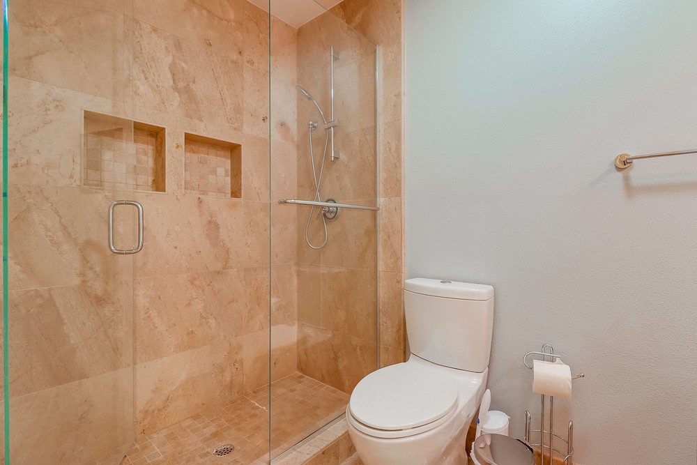 Virtual tour photo 37 of 45 for 4610 Leathers St