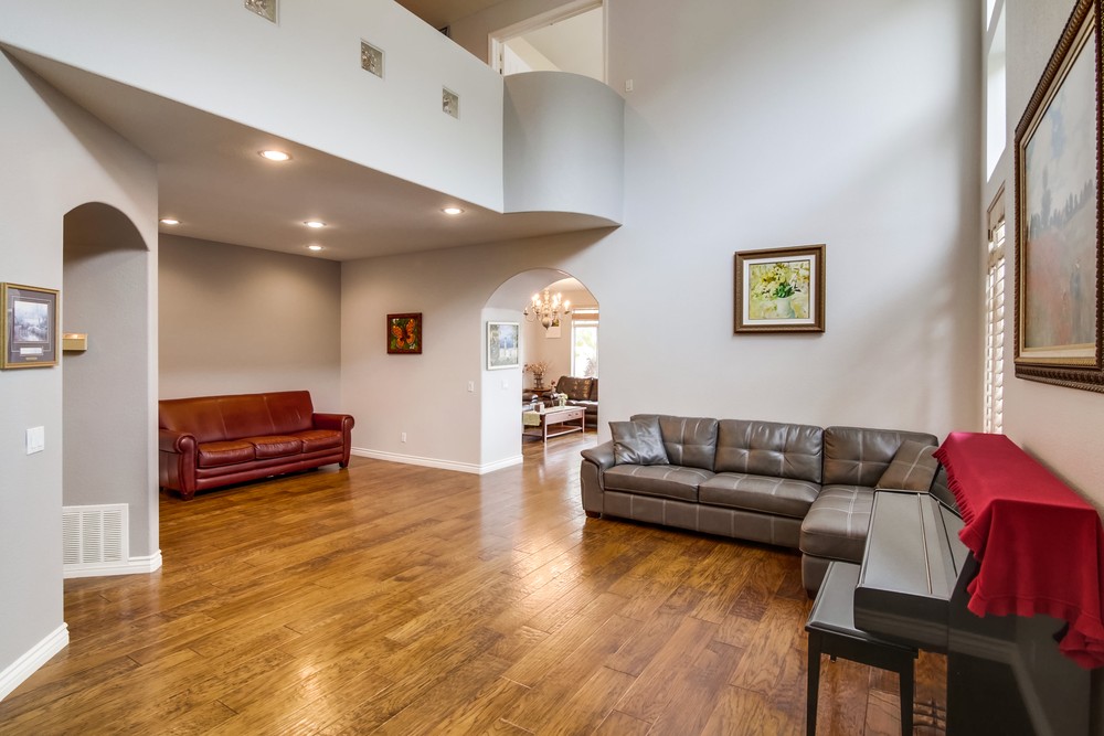 Virtual tour photo 9 of 56 for 4611 Da Vinci St