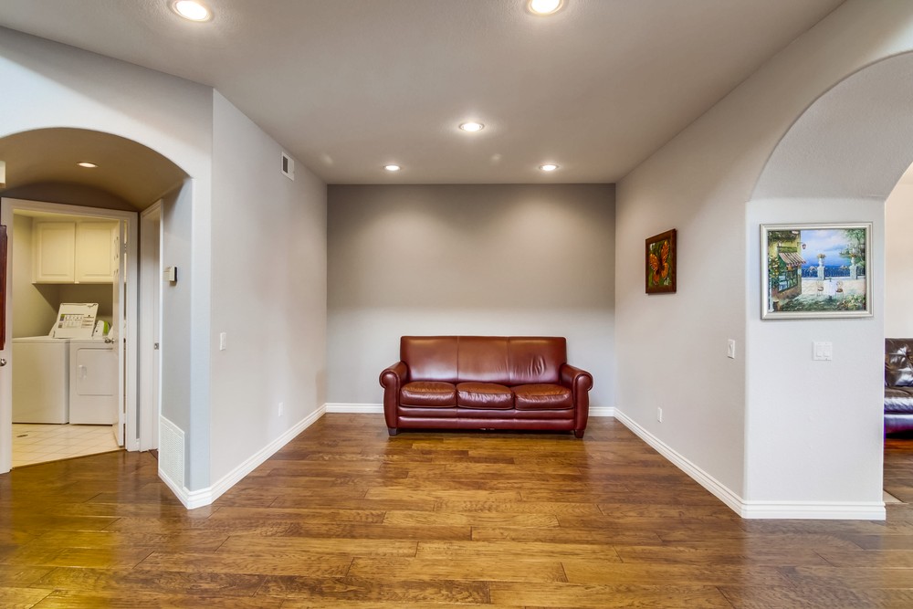 Virtual tour photo 15 of 56 for 4611 Da Vinci St