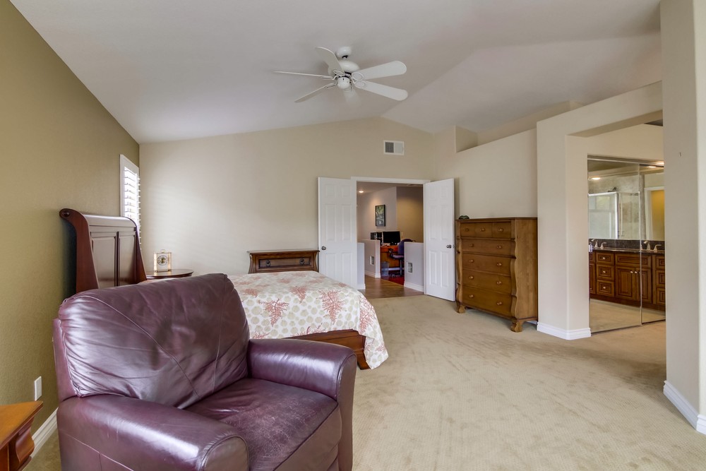Virtual tour photo 42 of 56 for 4611 Da Vinci St