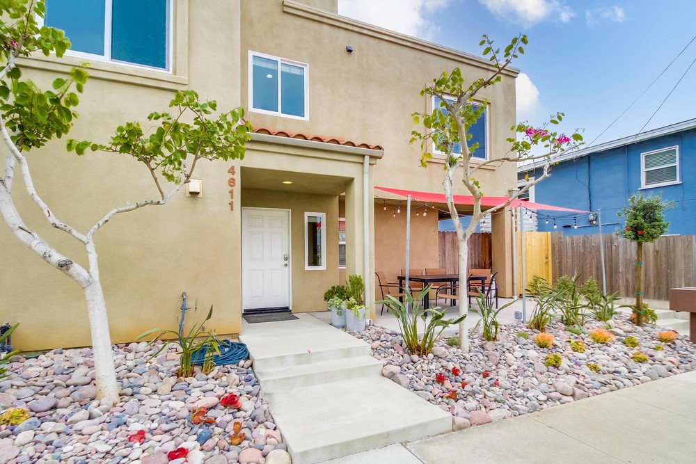 Virtual tour photo 6 of 64 for 4611 Dawes St