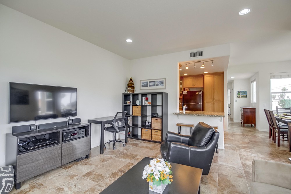 Virtual tour photo 15 of 64 for 4611 Dawes St