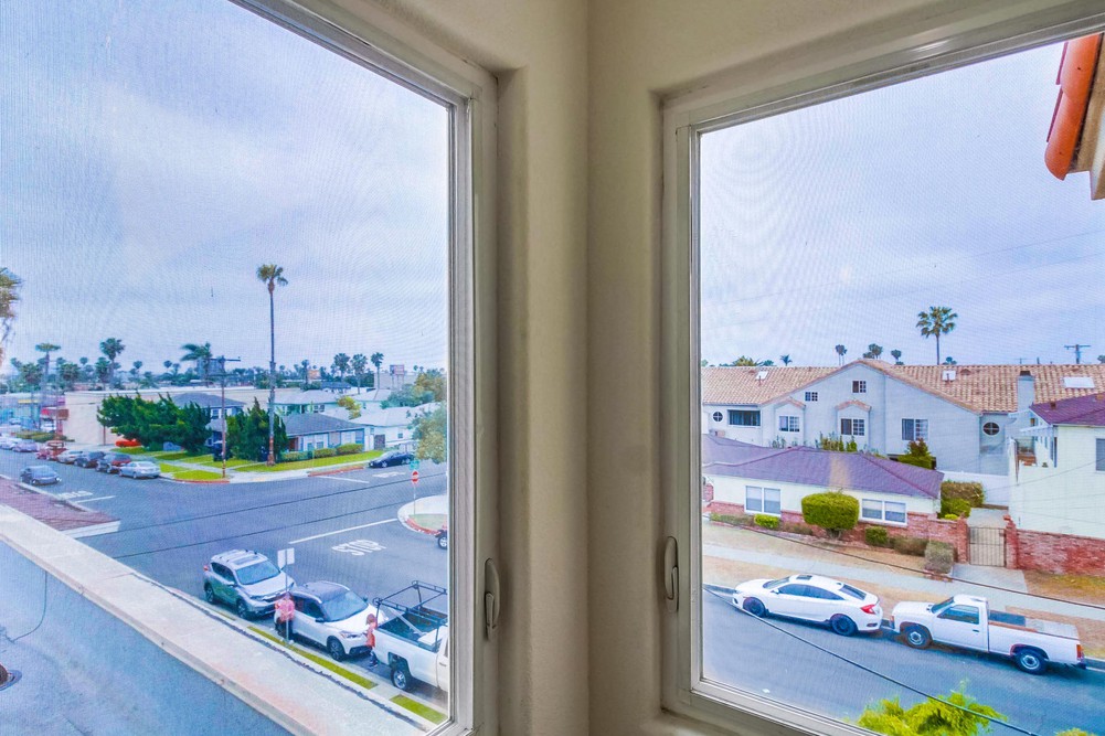Virtual tour photo 29 of 64 for 4611 Dawes St