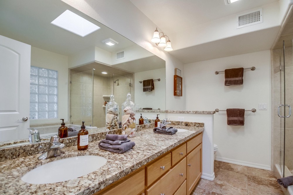 Virtual tour photo 34 of 64 for 4611 Dawes St