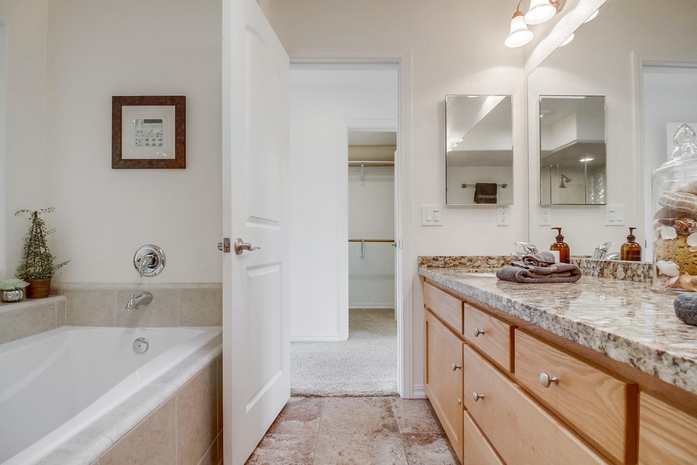 Virtual tour photo 38 of 64 for 4611 Dawes St