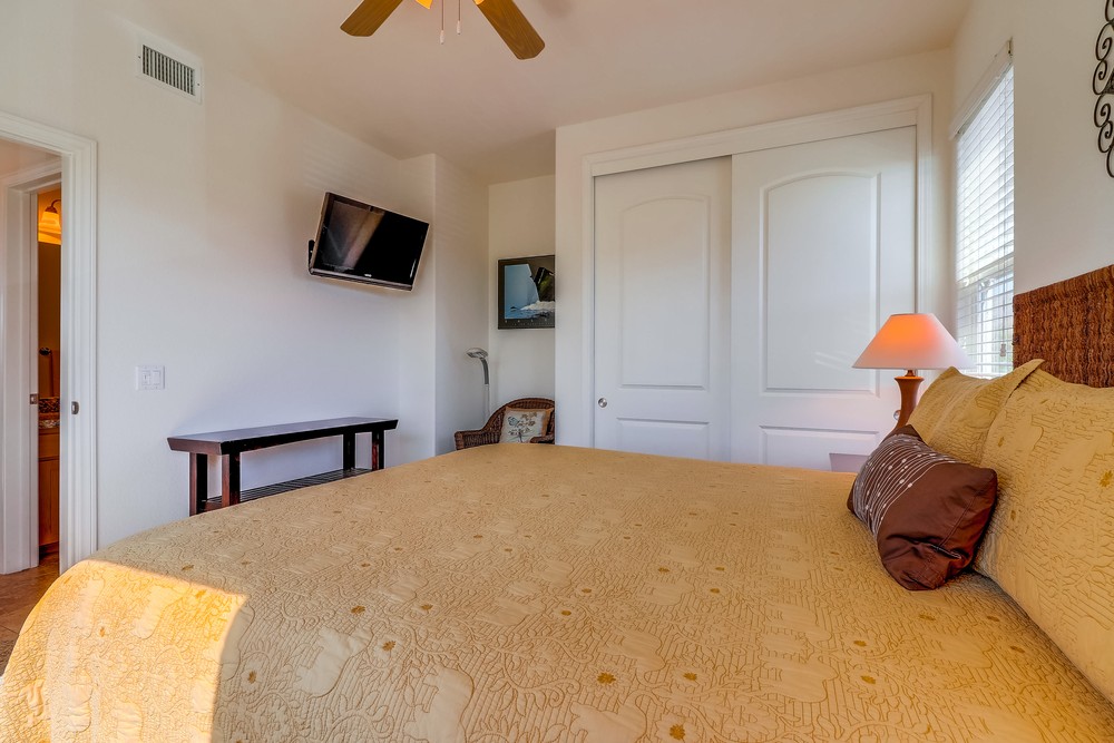 Virtual tour photo 27 of 47 for 4611 Dawes St