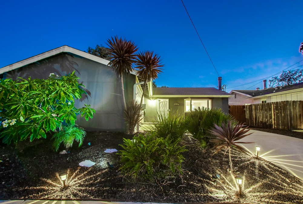 Virtual tour photo 4 of 54 for 4611 Murphy Ave