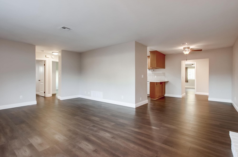Virtual tour photo 15 of 54 for 4611 Murphy Ave