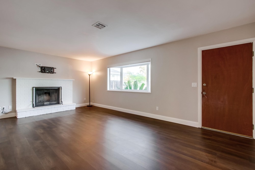 Virtual tour photo 17 of 54 for 4611 Murphy Ave