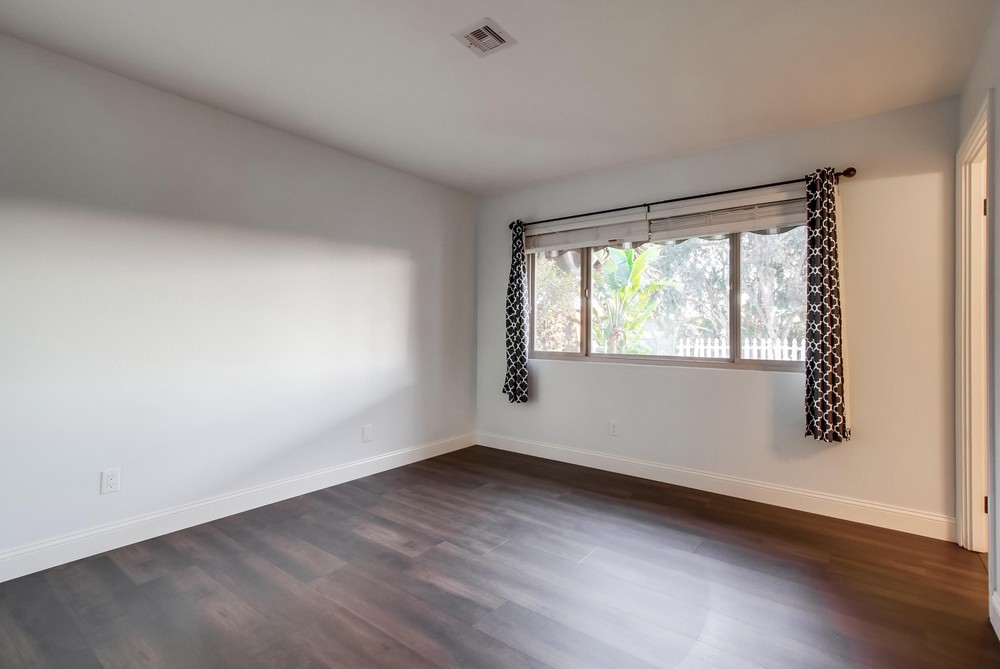 Virtual tour photo 25 of 54 for 4611 Murphy Ave