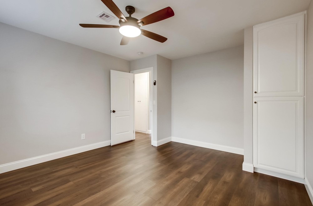 Virtual tour photo 33 of 54 for 4611 Murphy Ave