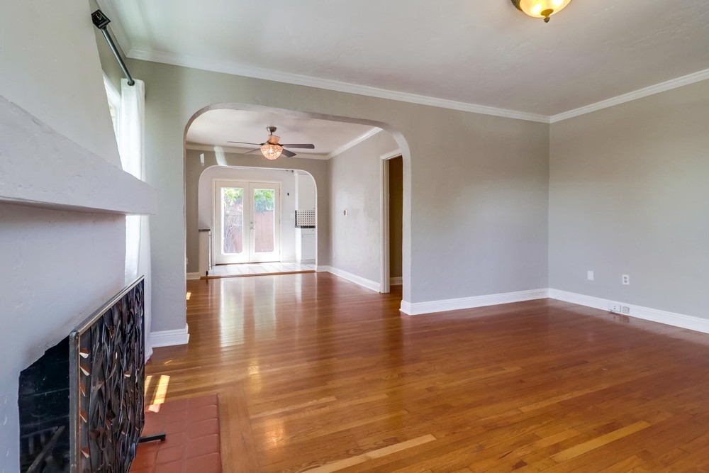 Virtual tour photo 7 of 38 for 4612 Wilson Ave