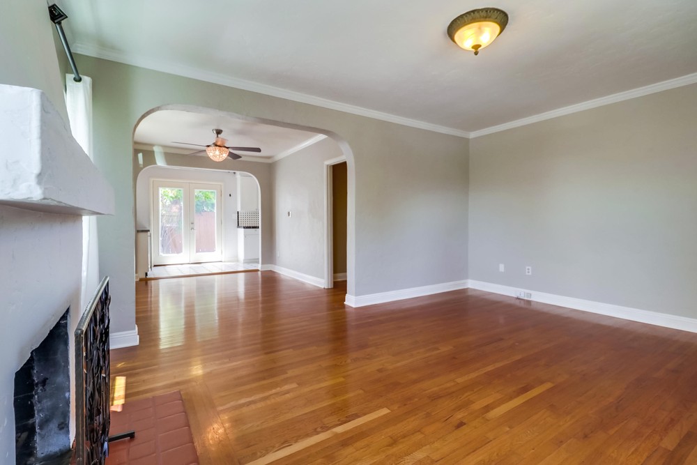 Virtual tour photo 9 of 38 for 4612 Wilson Ave