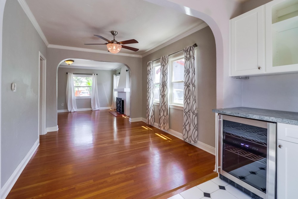 Virtual tour photo 21 of 38 for 4612 Wilson Ave
