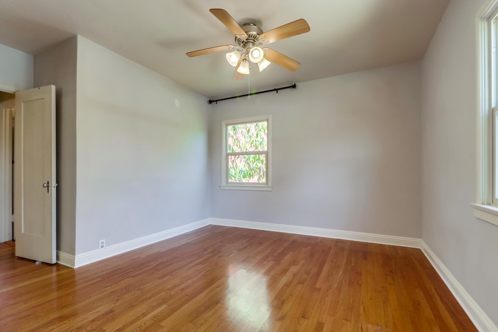 Virtual tour photo 23 of 38 for 4612 Wilson Ave