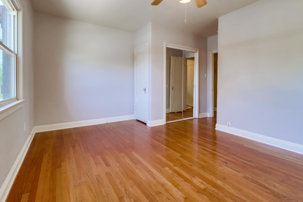 Virtual tour photo 25 of 38 for 4612 Wilson Ave