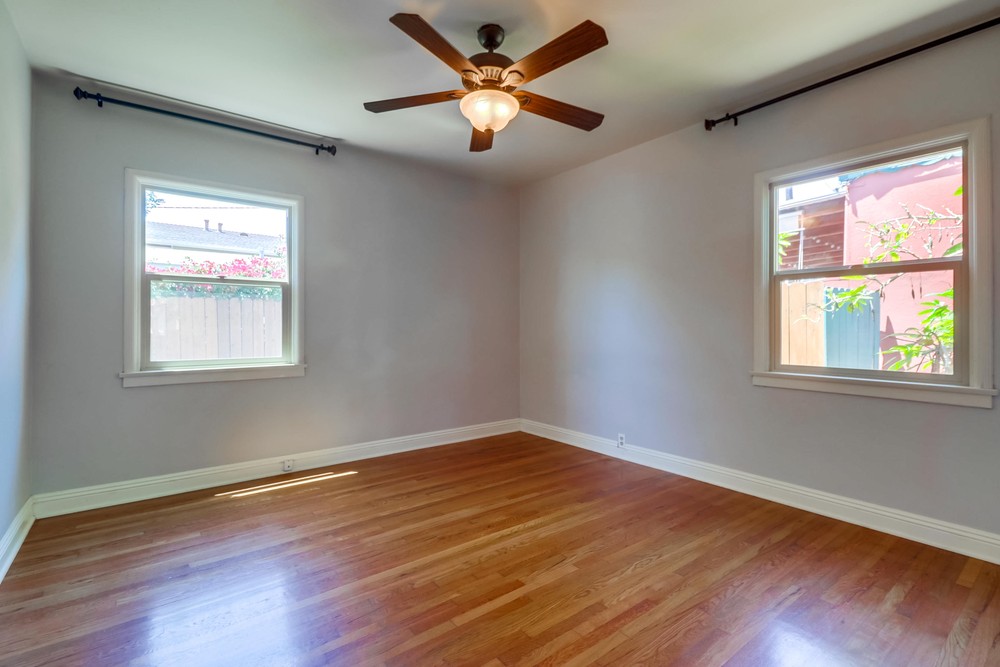 Virtual tour photo 26 of 38 for 4612 Wilson Ave