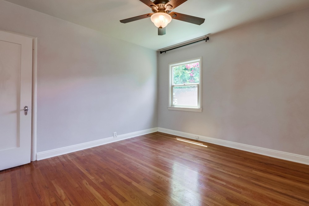 Virtual tour photo 28 of 38 for 4612 Wilson Ave