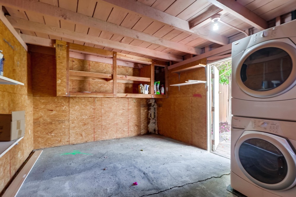 Virtual tour photo 34 of 38 for 4612 Wilson Ave