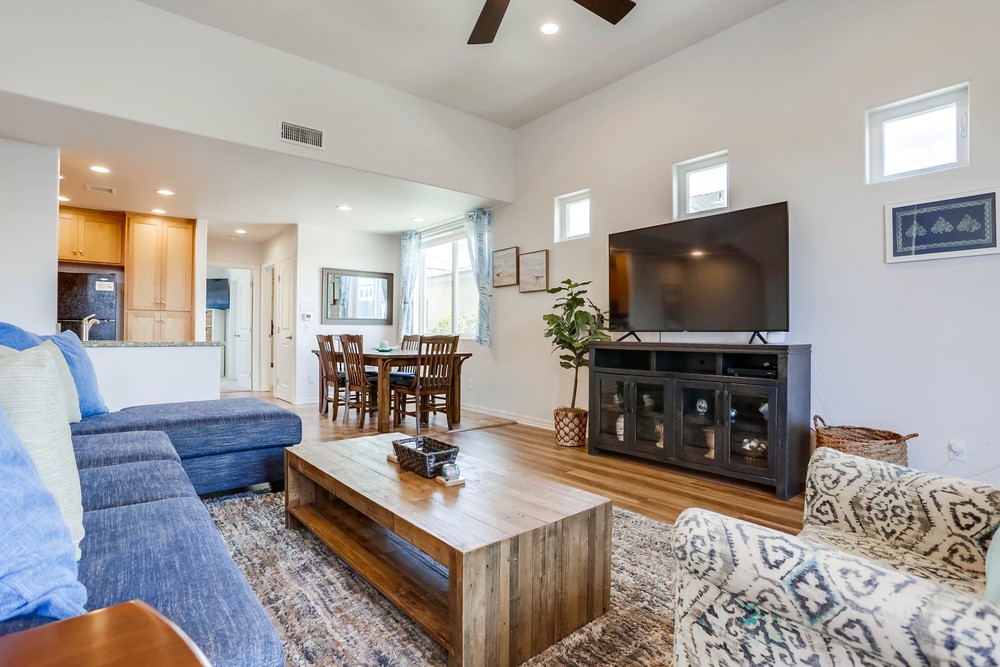 Virtual tour photo 9 of 39 for 4615 Dawes St