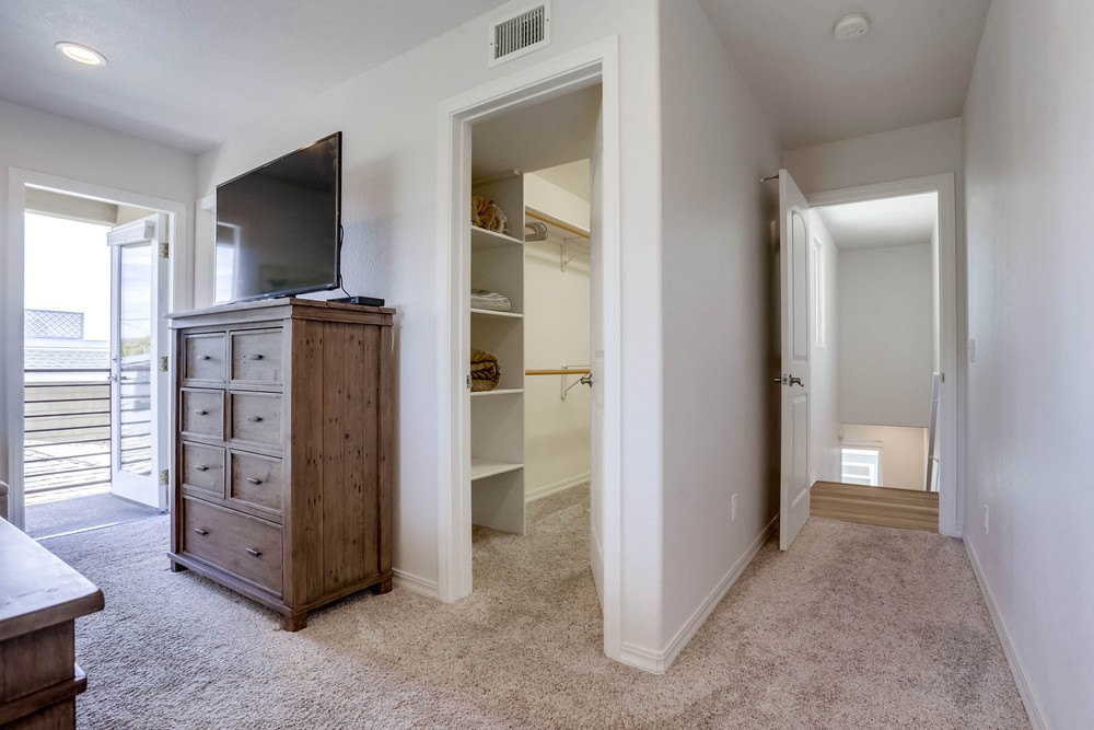 Virtual tour photo 21 of 39 for 4615 Dawes St