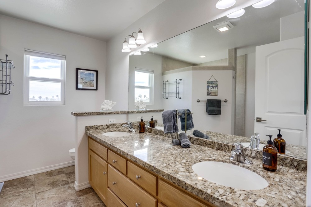 Virtual tour photo 24 of 39 for 4615 Dawes St