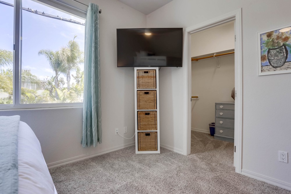 Virtual tour photo 28 of 39 for 4615 Dawes St