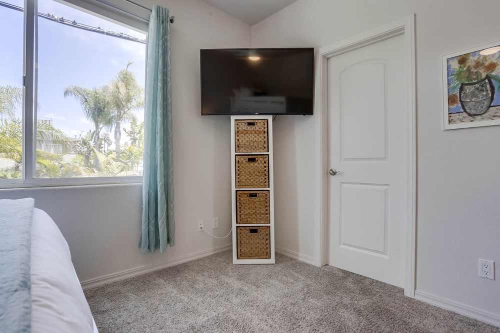 Virtual tour photo 29 of 39 for 4615 Dawes St