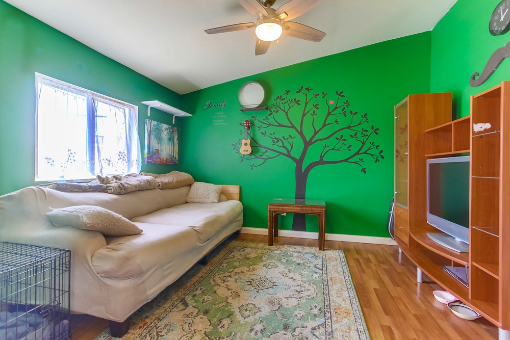 Virtual tour photo 8 of 48 for 4615 Sauk Ave