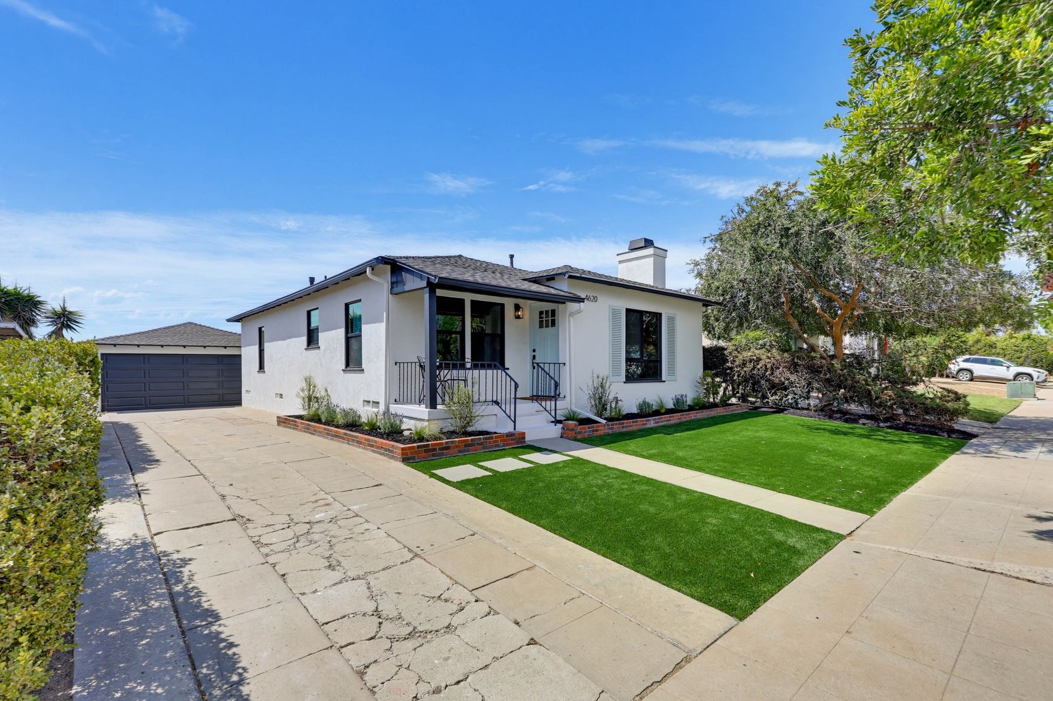 Virtual tour photo 1 of 75 for 4620 Altadena Ave.