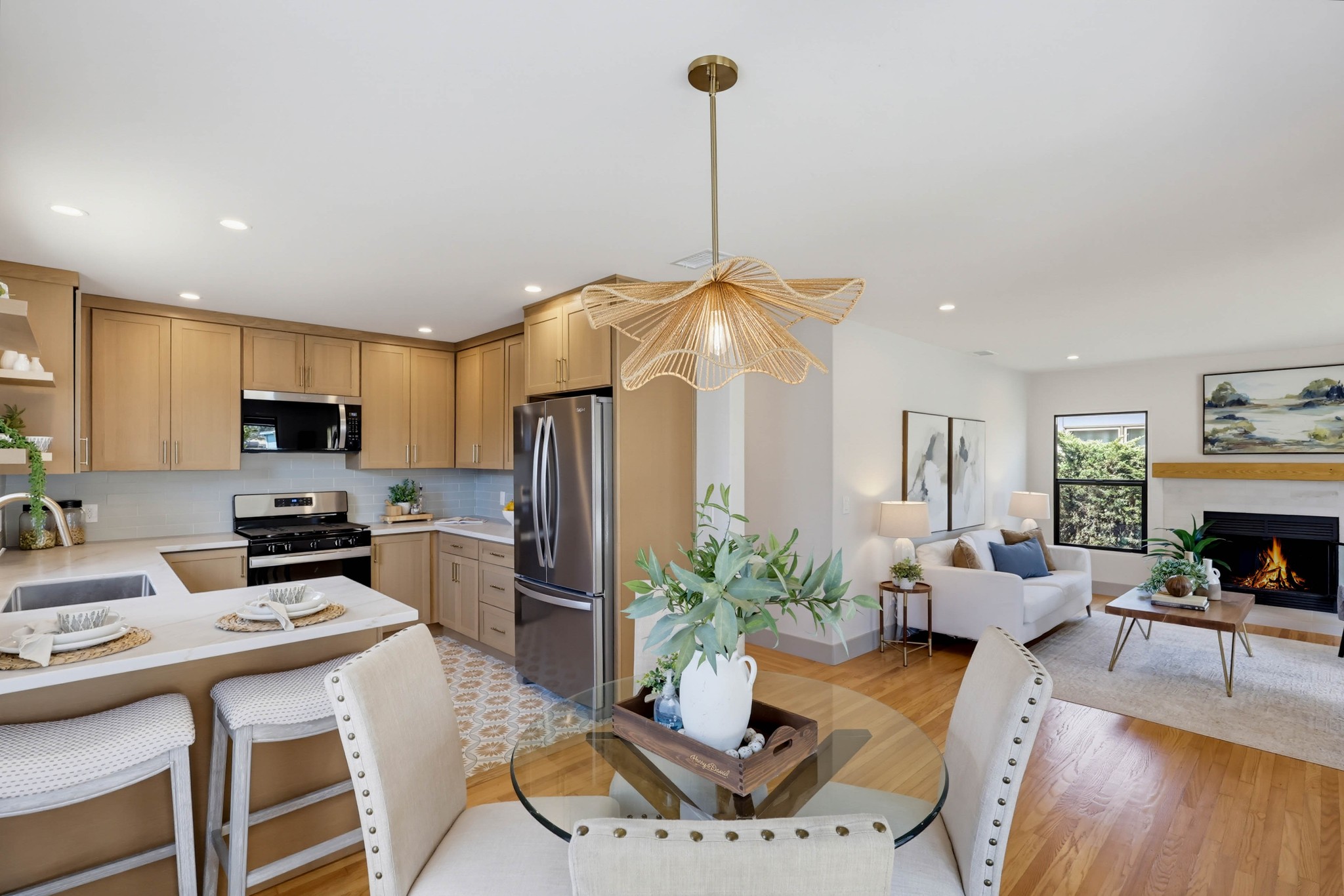 Virtual tour photo 17 of 75 for 4620 Altadena Ave.