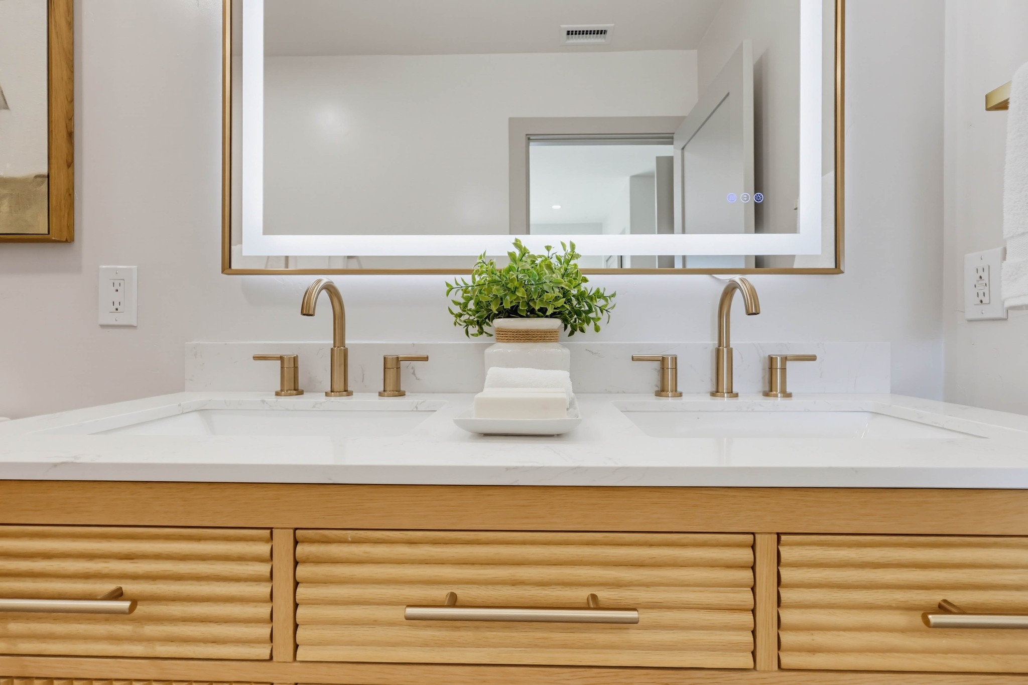 Virtual tour photo 45 of 75 for 4620 Altadena Ave.