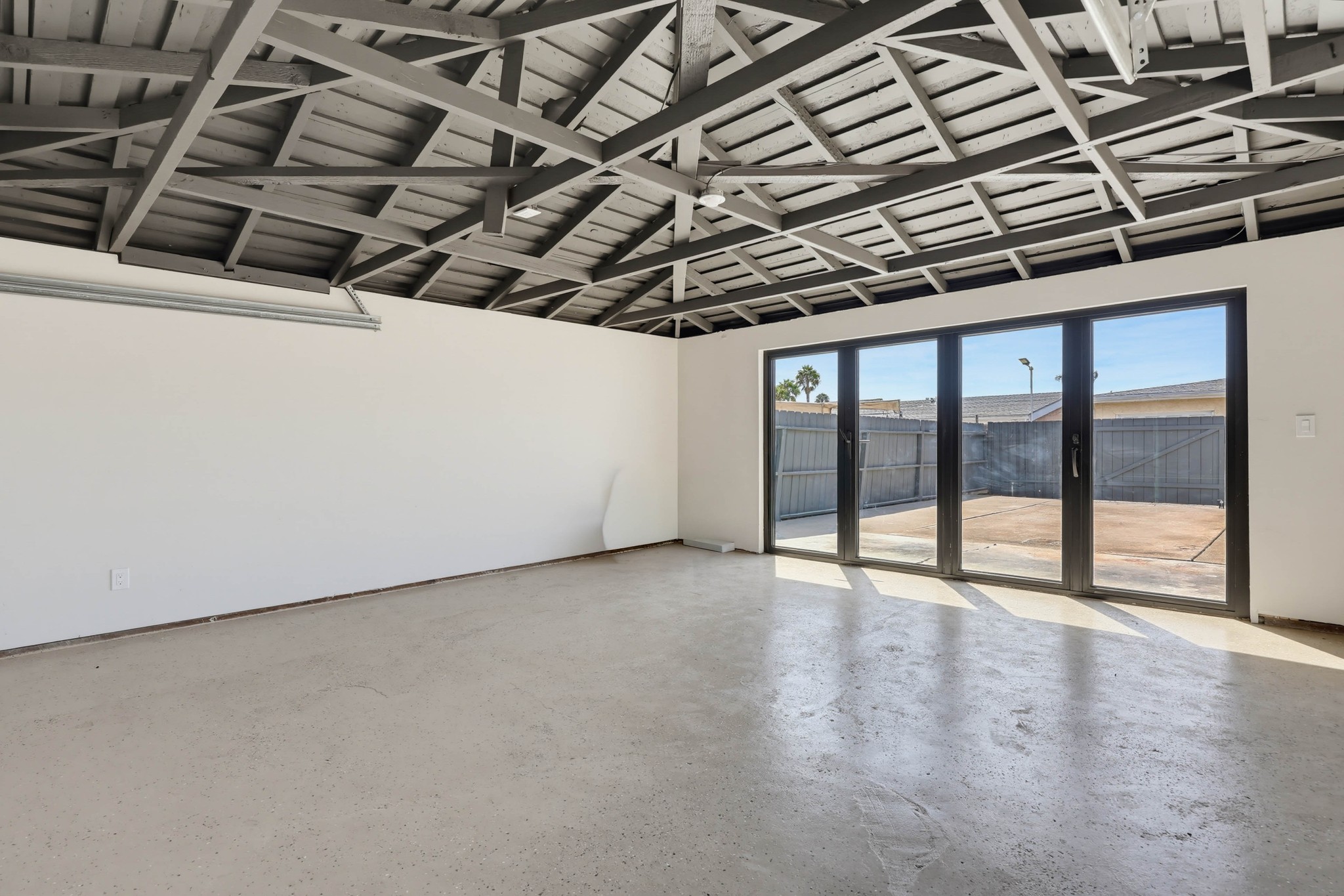 Virtual tour photo 61 of 75 for 4620 Altadena Ave.