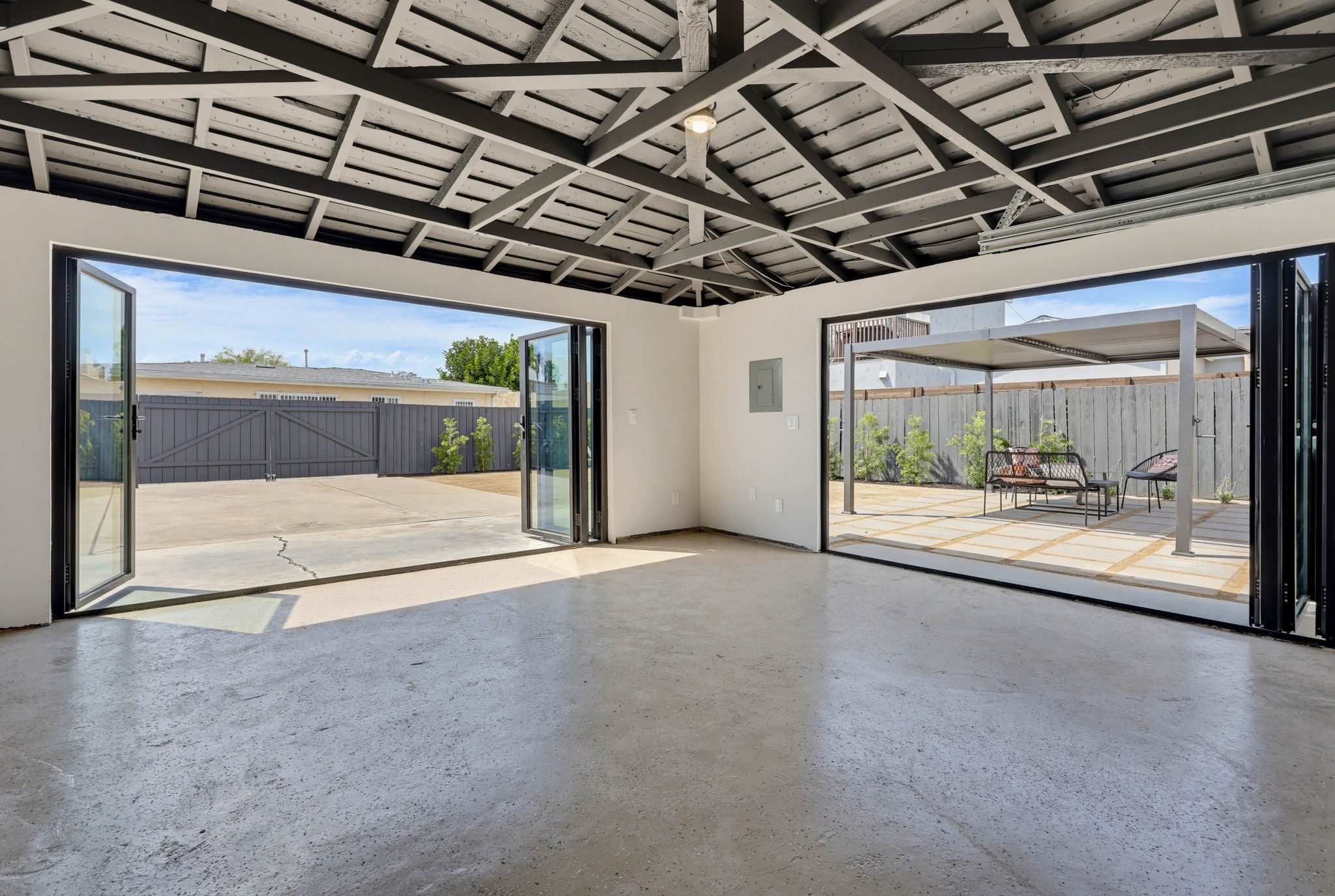 Virtual tour photo 64 of 75 for 4620 Altadena Ave.