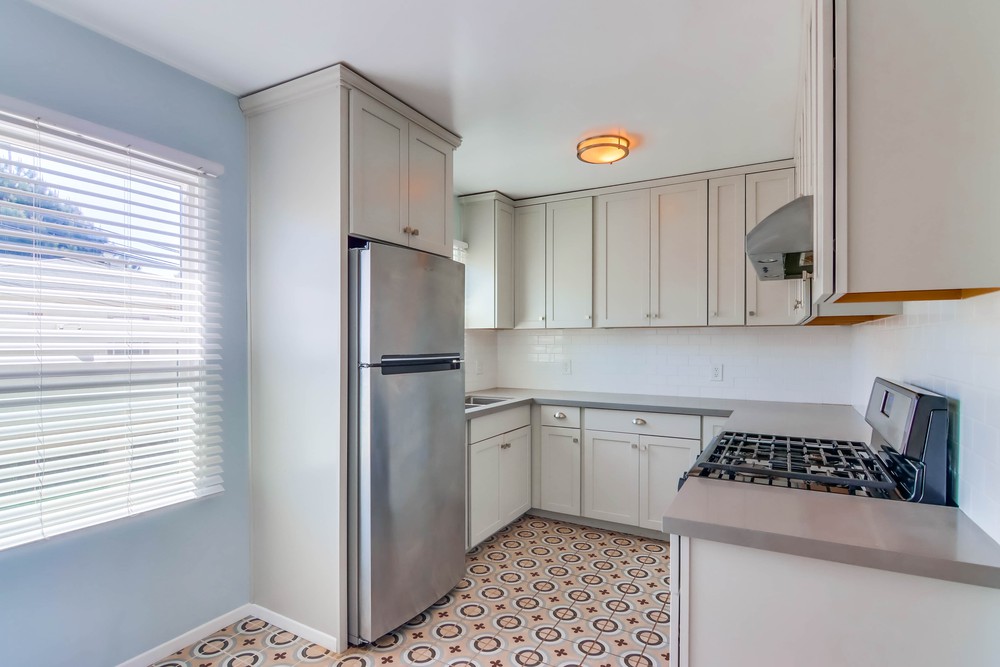 Virtual tour photo 16 of 43 for 4621 Santa Monica Ave