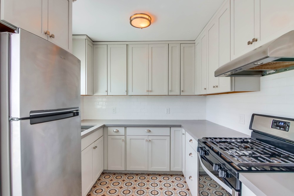 Virtual tour photo 17 of 43 for 4621 Santa Monica Ave