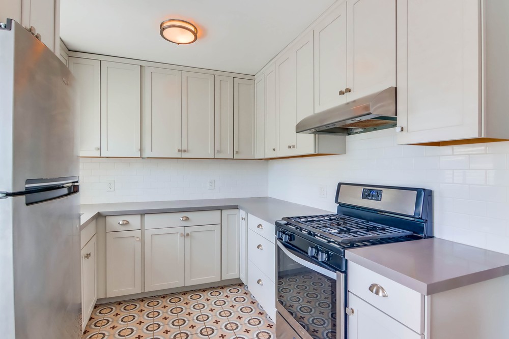 Virtual tour photo 19 of 43 for 4621 Santa Monica Ave