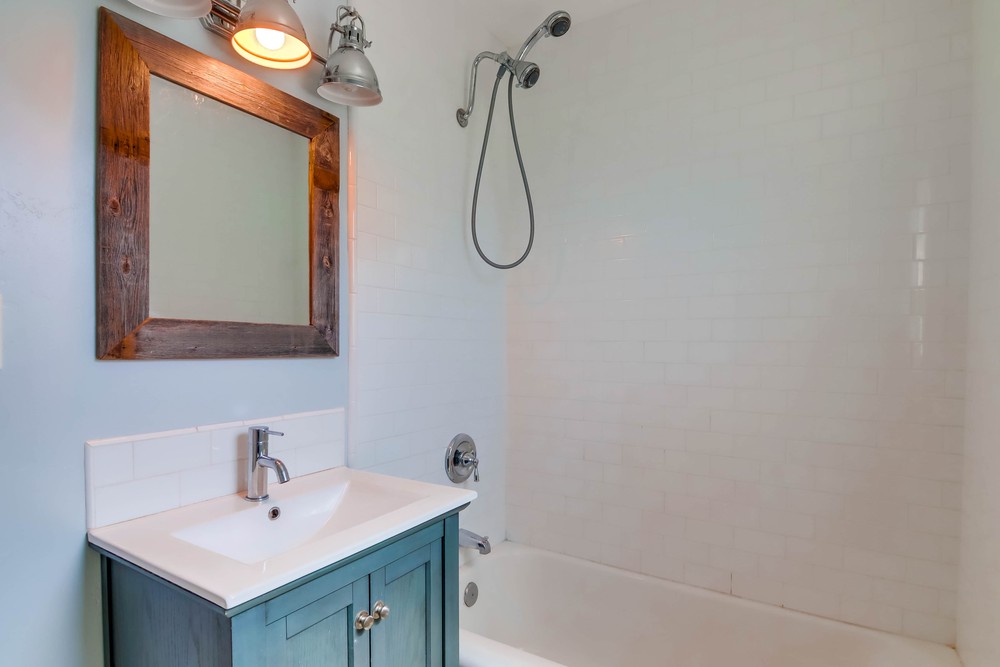 Virtual tour photo 23 of 43 for 4621 Santa Monica Ave