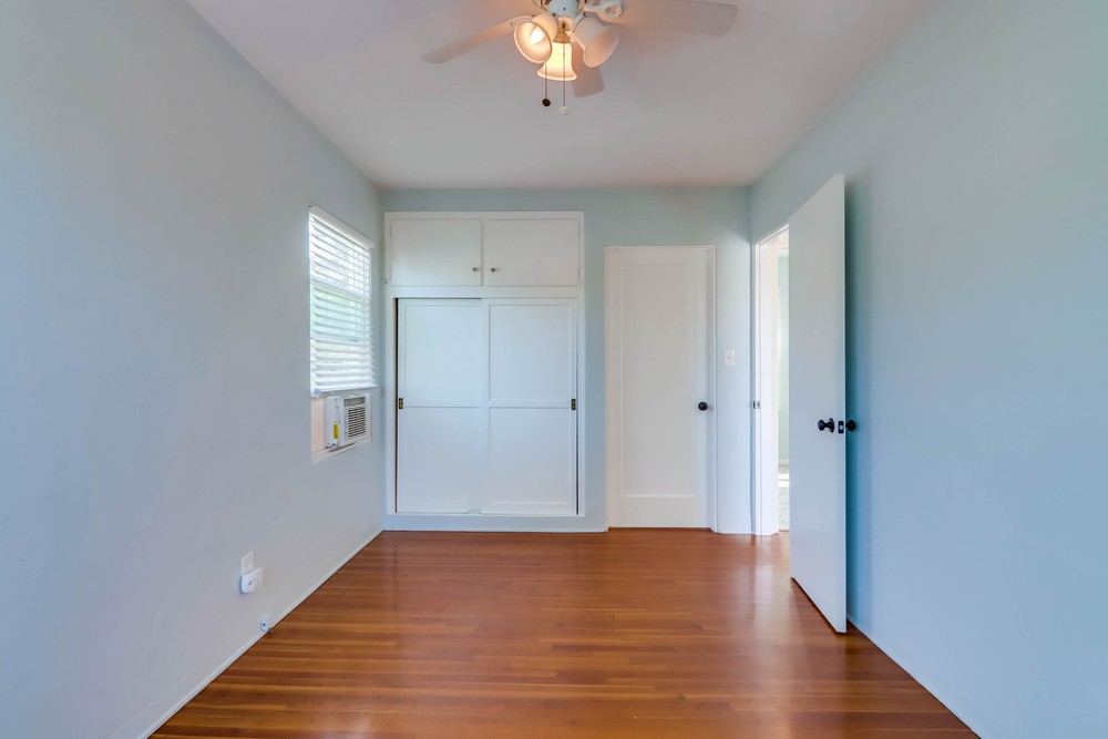 Virtual tour photo 26 of 43 for 4621 Santa Monica Ave
