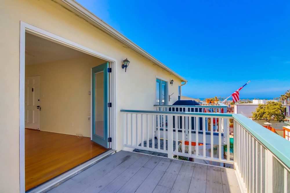 Virtual tour photo 29 of 43 for 4621 Santa Monica Ave